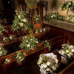 fwthumb5. Tessa bridal & Venue flowers.jpg